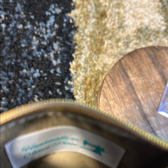 Handmade Avie's Place Green and Gold Zippered Small Essentials Pouch NWT - Picture 8 of 9